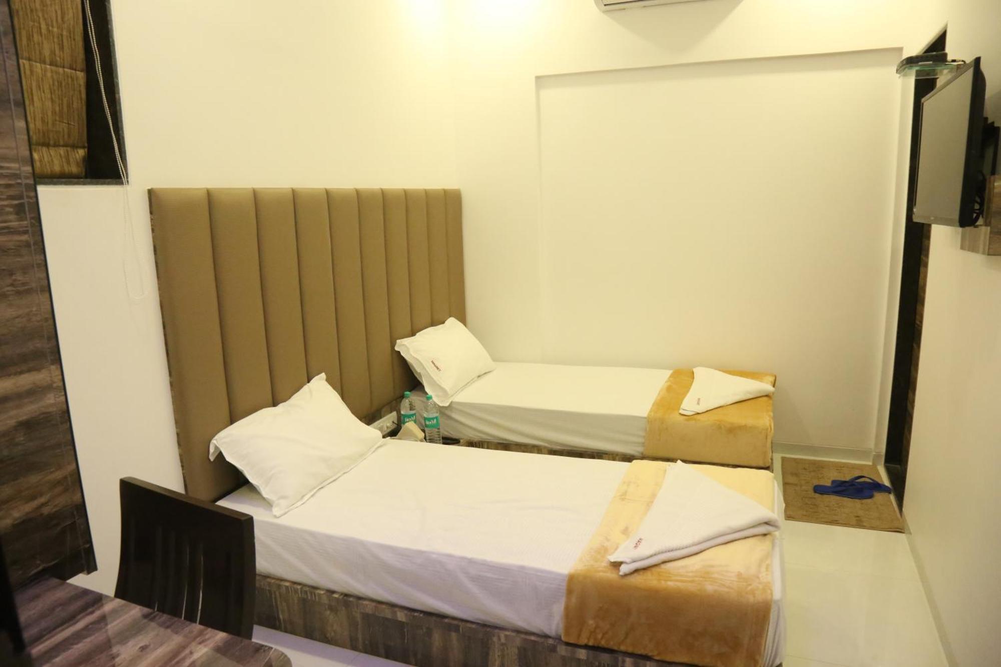 Hotel Magnum Airport T-2 Mumbai Ngoại thất bức ảnh