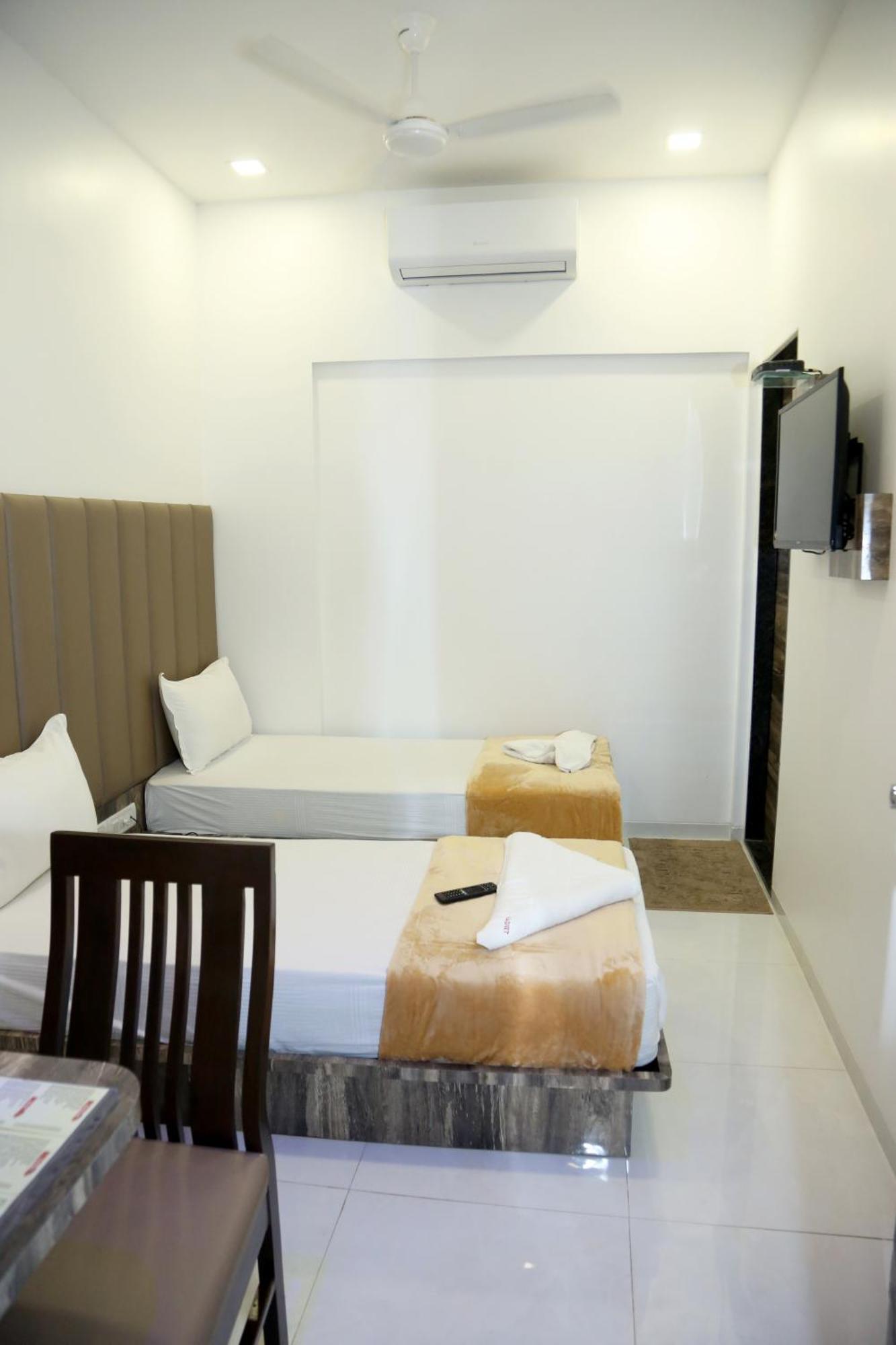 Hotel Magnum Airport T-2 Mumbai Ngoại thất bức ảnh
