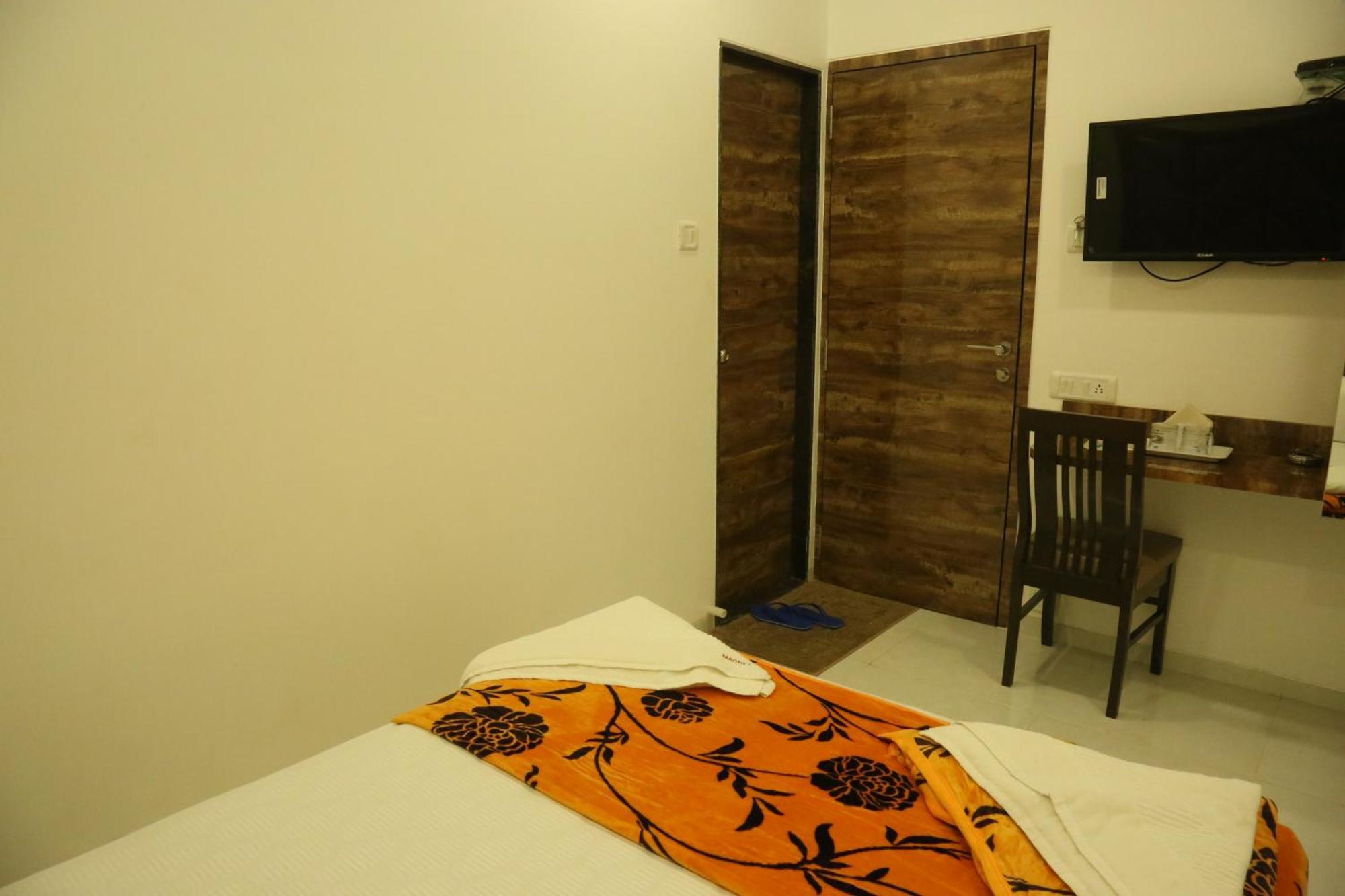 Hotel Magnum Airport T-2 Mumbai Ngoại thất bức ảnh