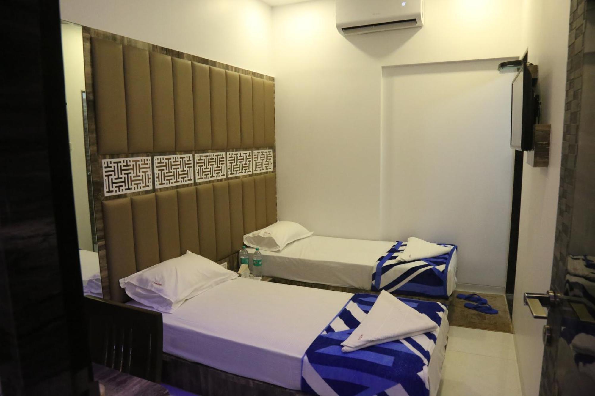 Hotel Magnum Airport T-2 Mumbai Ngoại thất bức ảnh