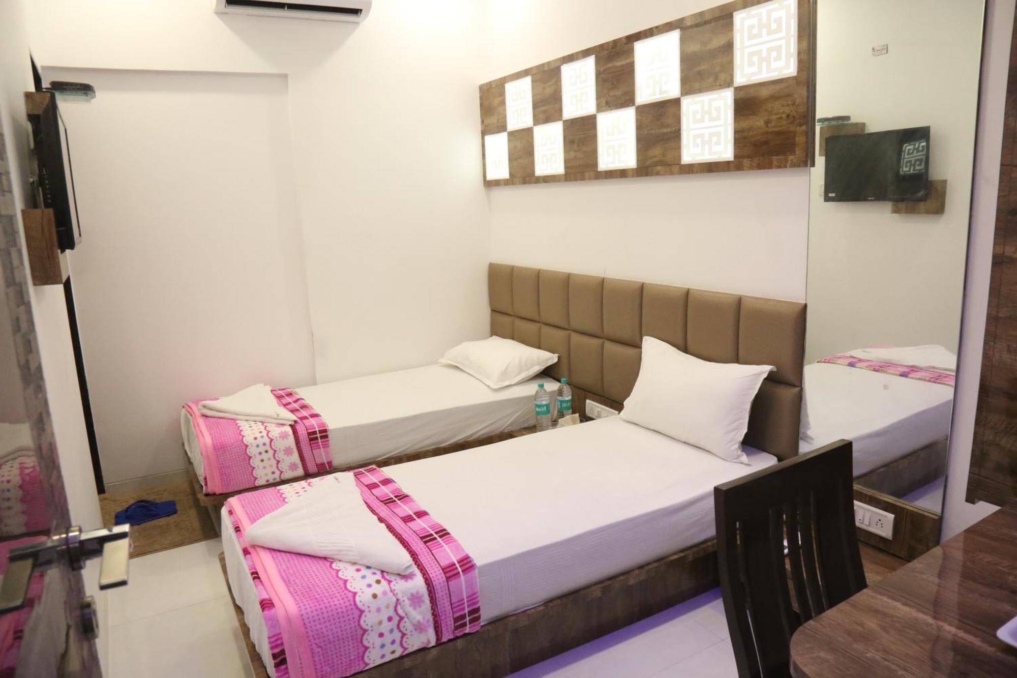 Hotel Magnum Airport T-2 Mumbai Ngoại thất bức ảnh