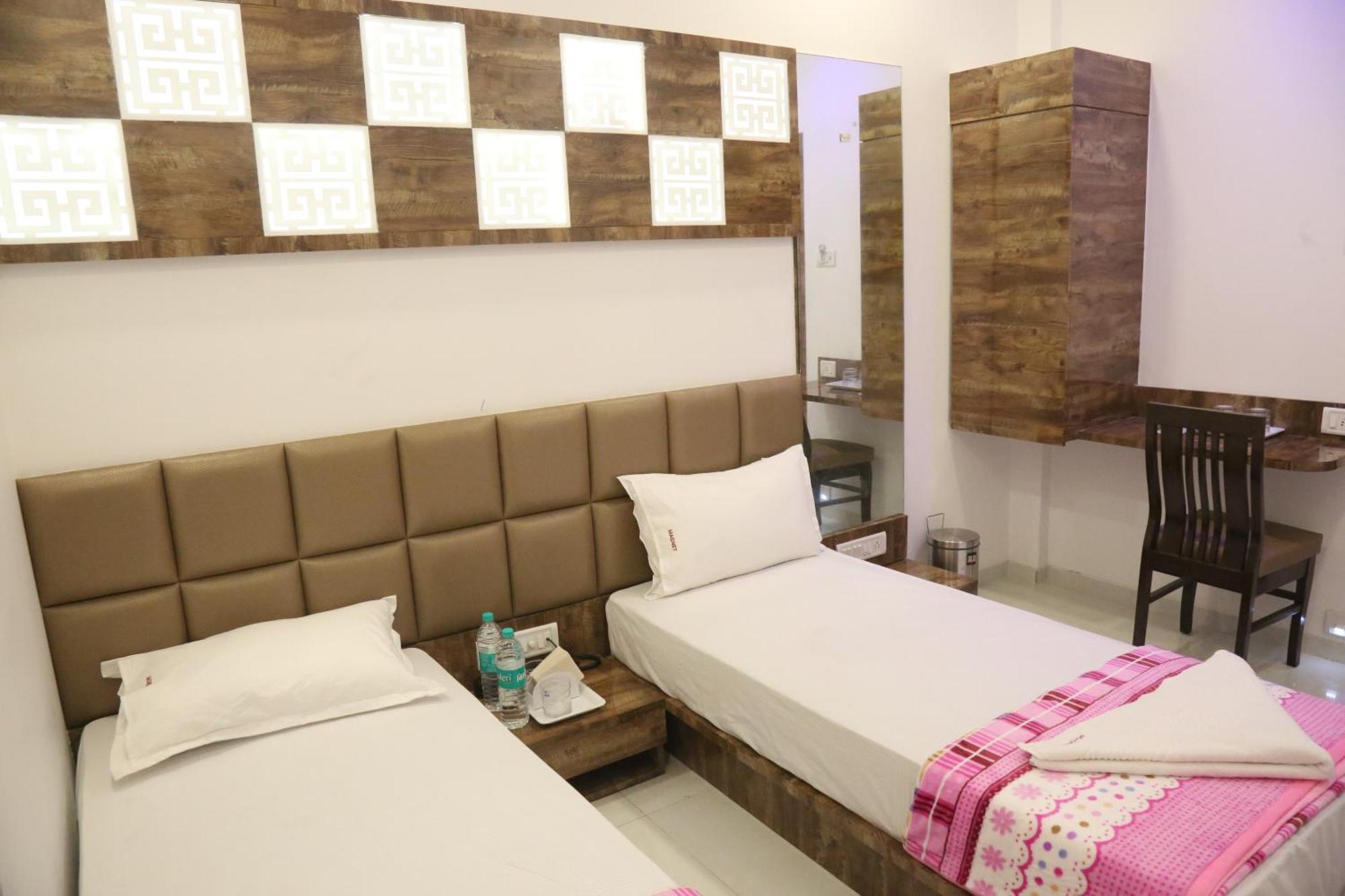 Hotel Magnum Airport T-2 Mumbai Ngoại thất bức ảnh