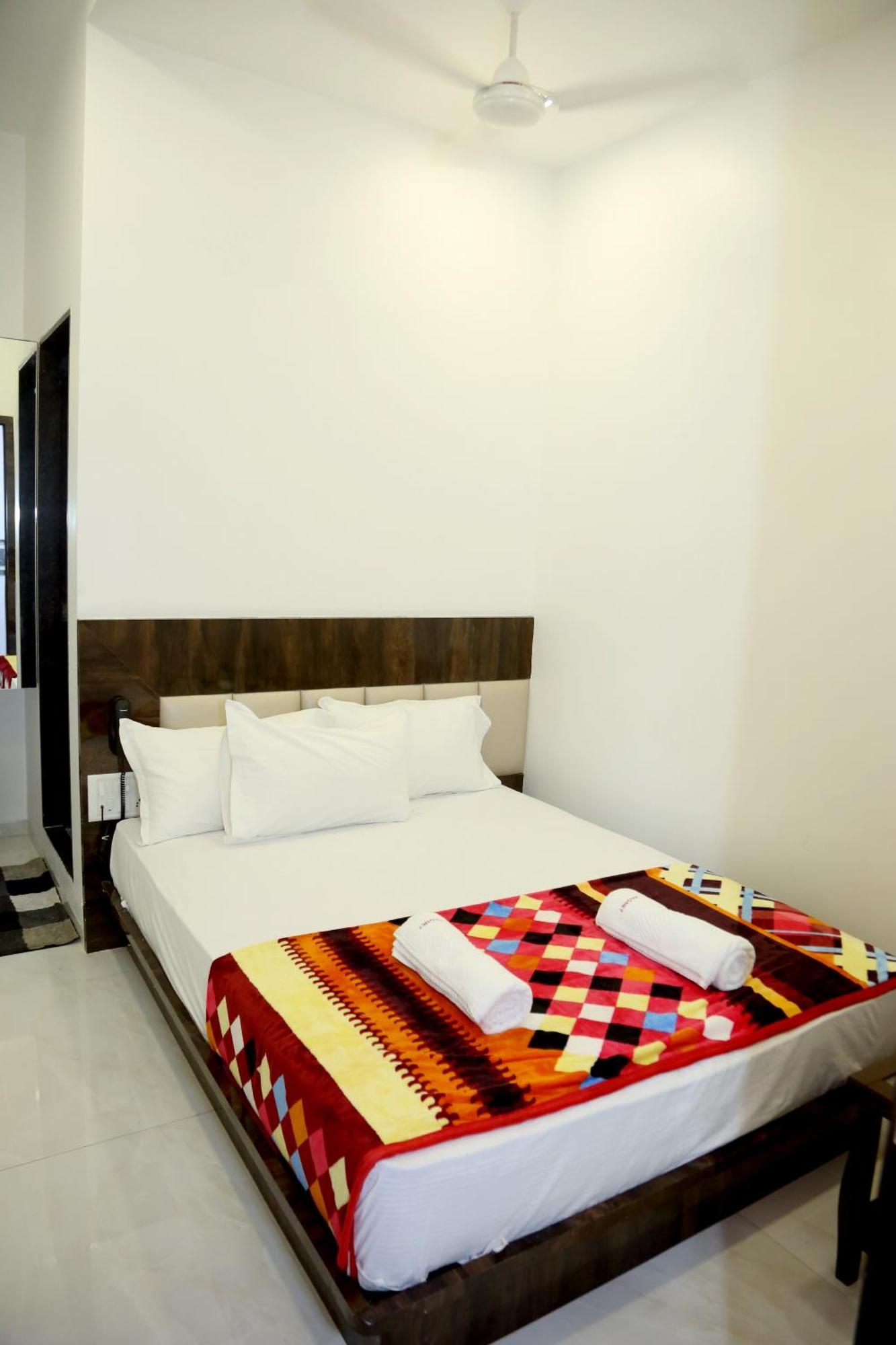 Hotel Magnum Airport T-2 Mumbai Ngoại thất bức ảnh