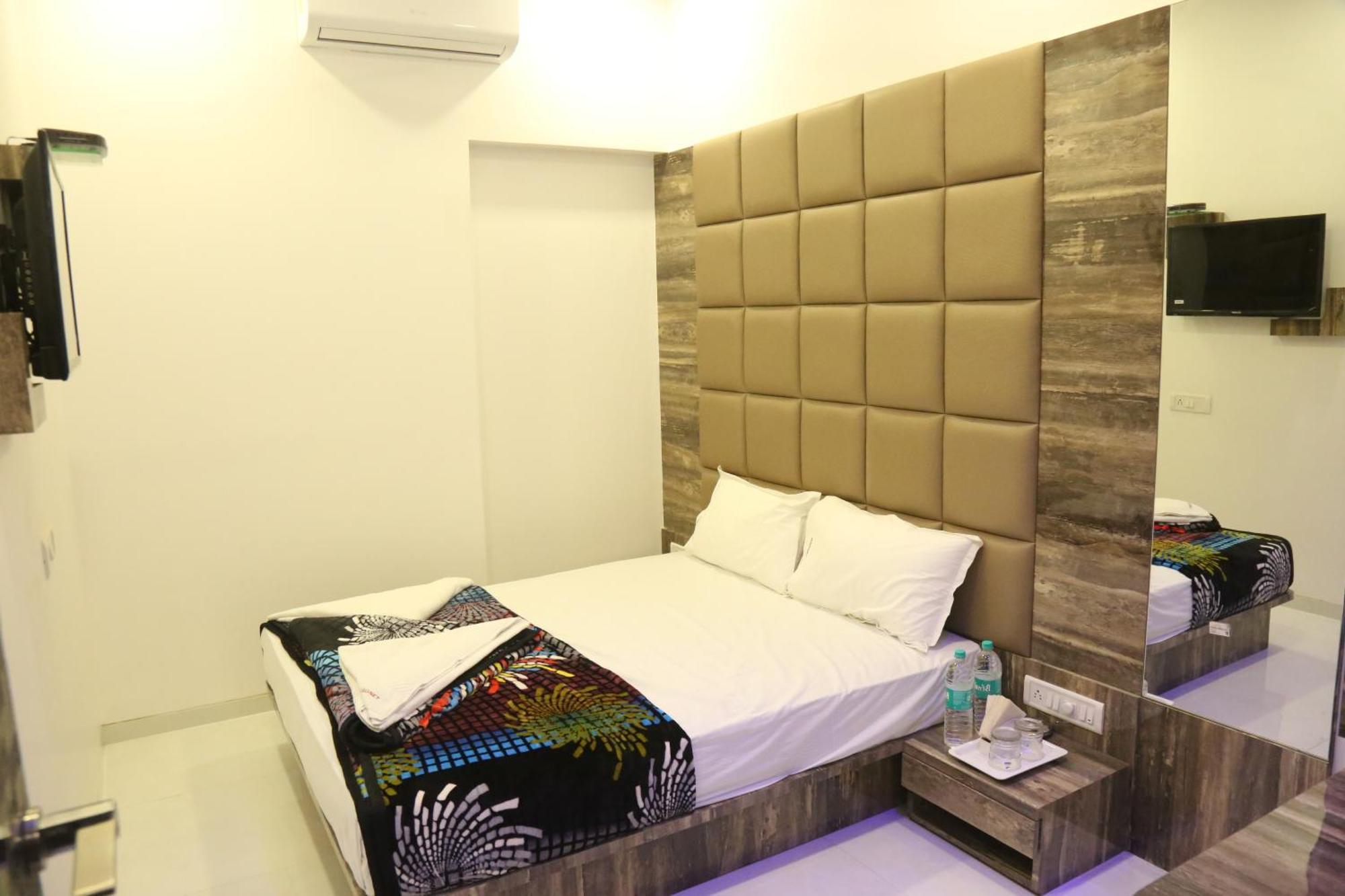 Hotel Magnum Airport T-2 Mumbai Ngoại thất bức ảnh