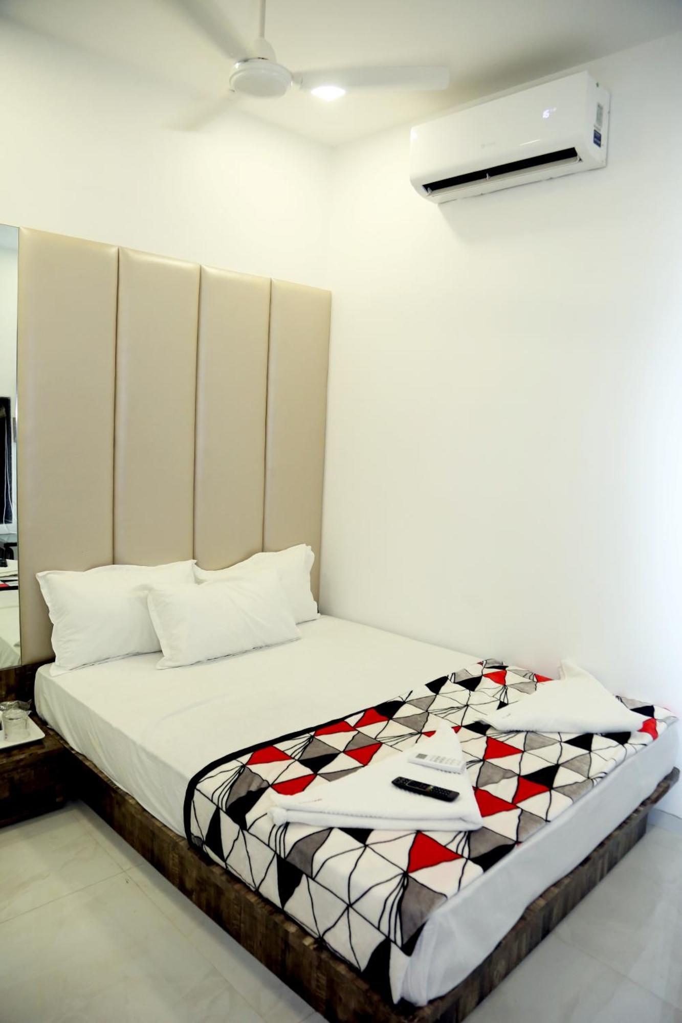 Hotel Magnum Airport T-2 Mumbai Ngoại thất bức ảnh