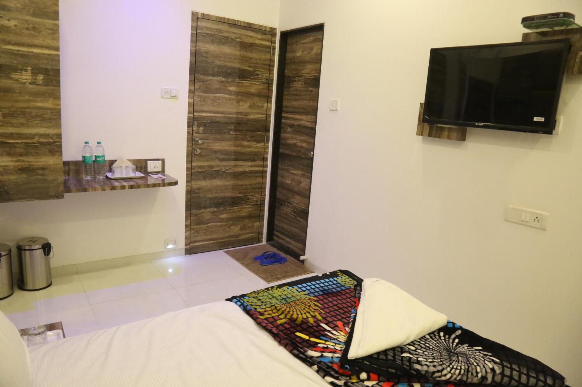 Hotel Magnum Airport T-2 Mumbai Ngoại thất bức ảnh