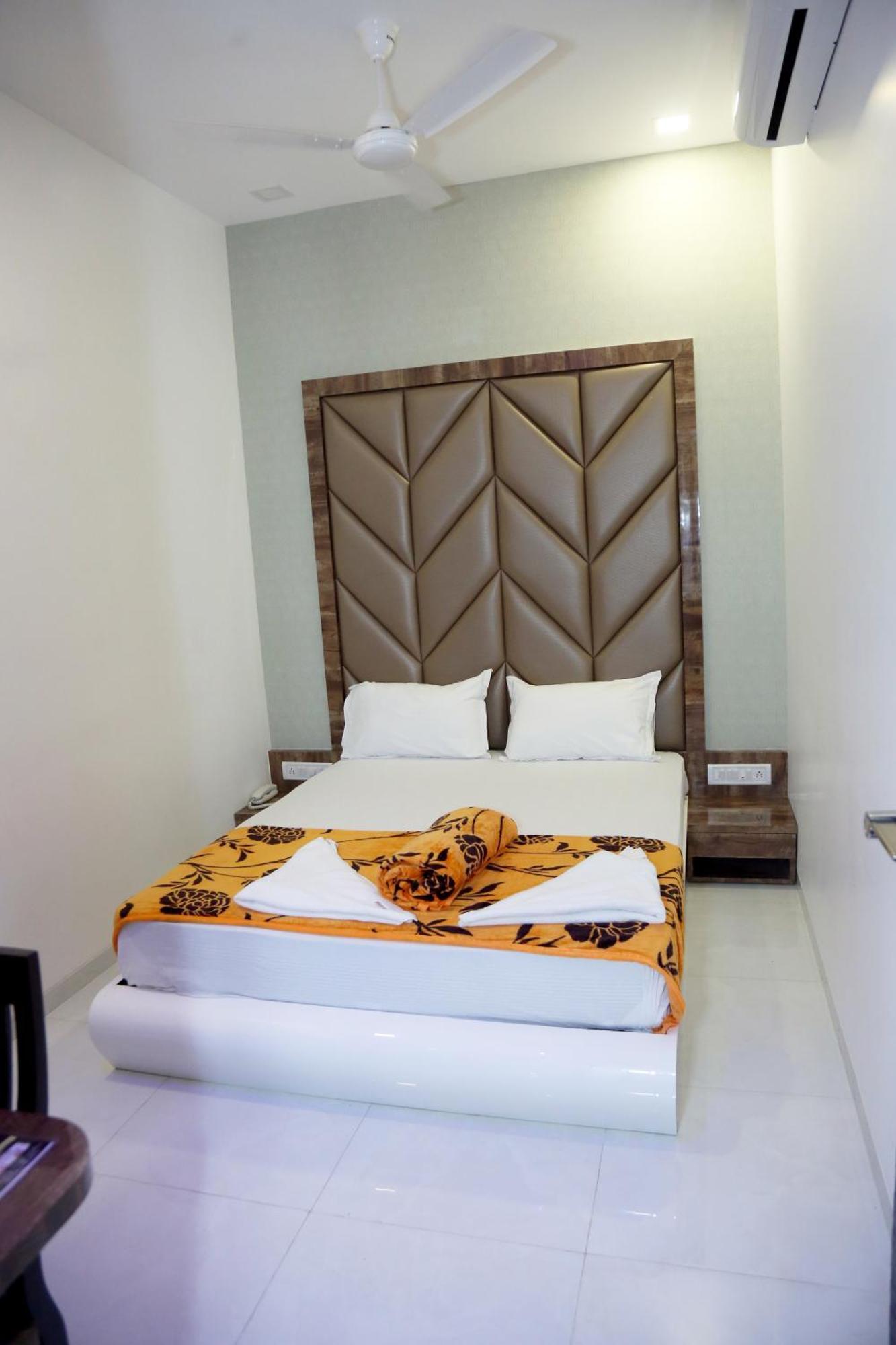 Hotel Magnum Airport T-2 Mumbai Ngoại thất bức ảnh