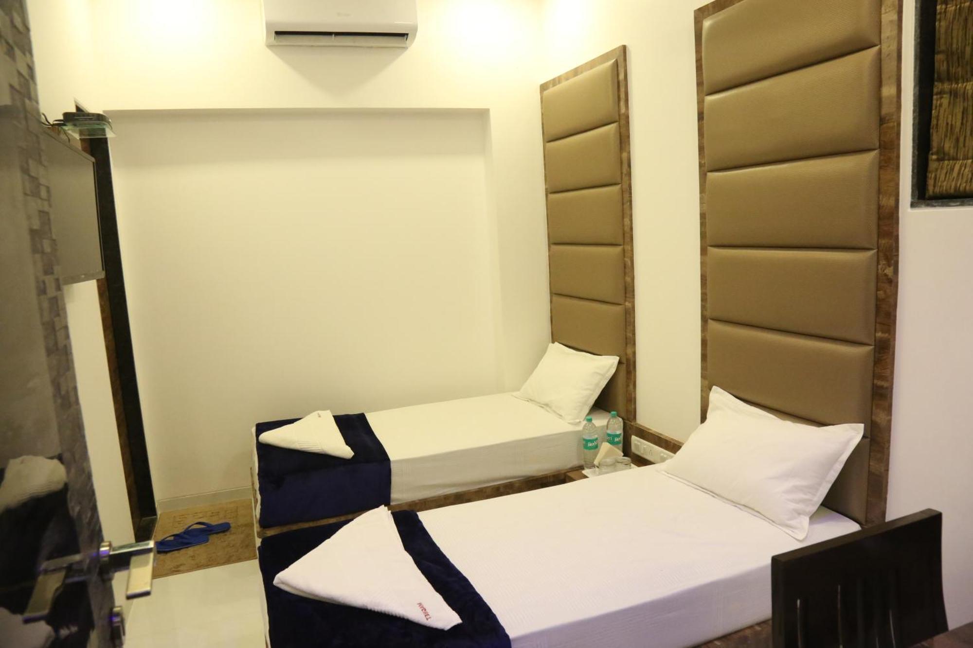 Hotel Magnum Airport T-2 Mumbai Ngoại thất bức ảnh