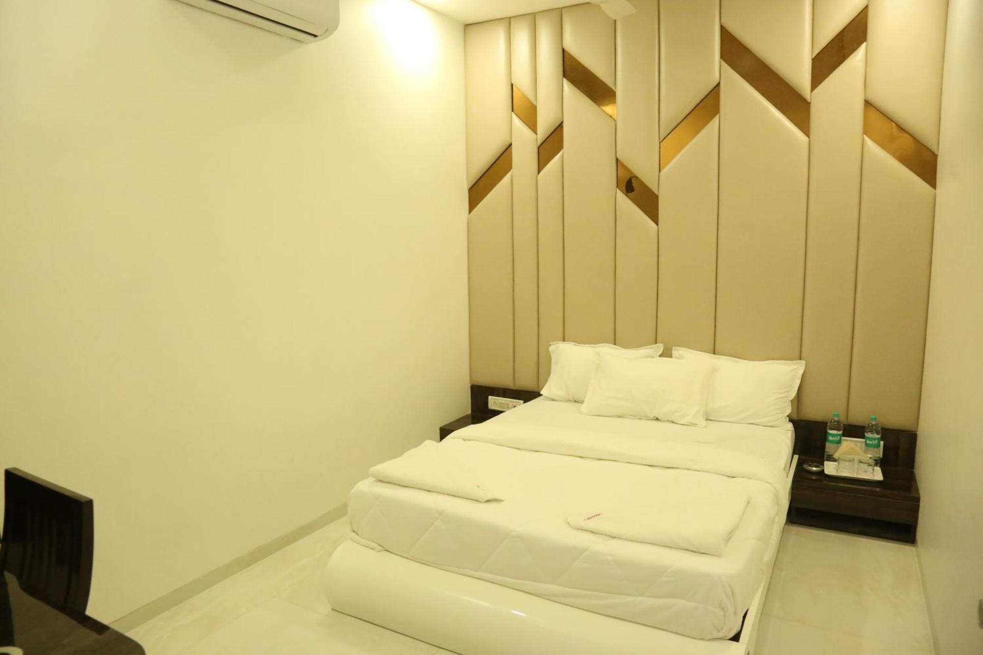 Hotel Magnum Airport T-2 Mumbai Ngoại thất bức ảnh