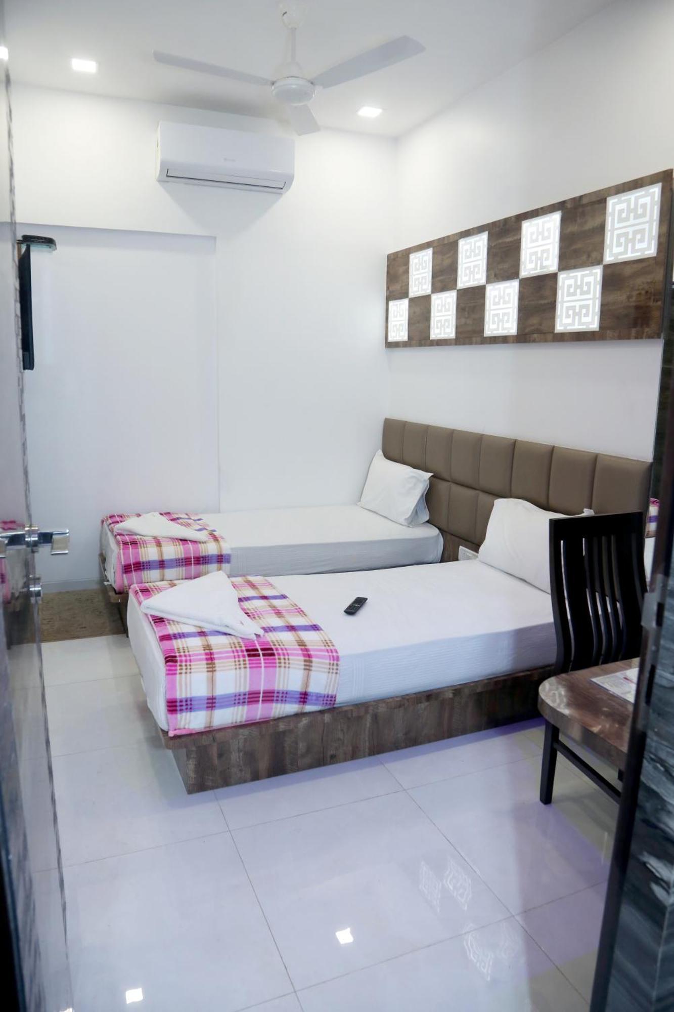 Hotel Magnum Airport T-2 Mumbai Ngoại thất bức ảnh
